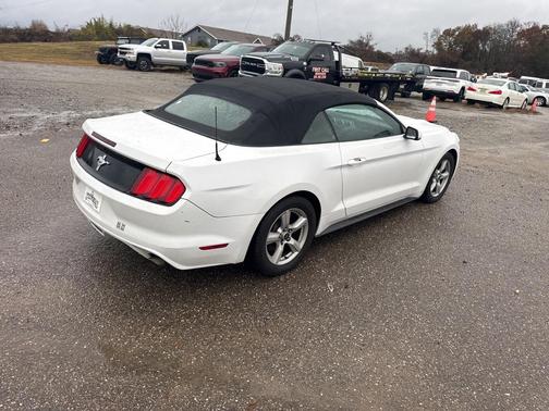2015 Ford Mustang V6