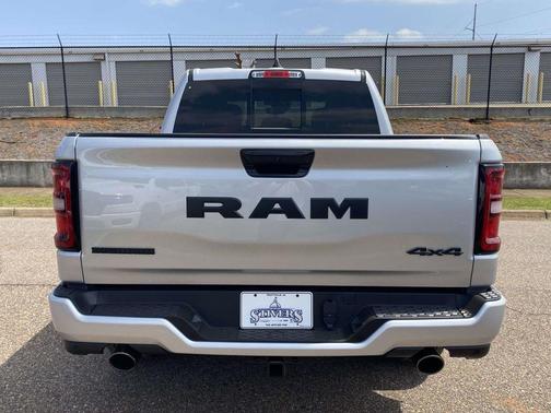 Silver Zynith 2026 RAM 1500 Big Horn/Lone Star
