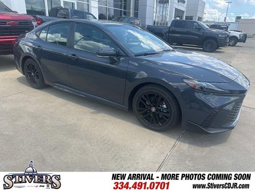 UNDERGROUND 2025 Toyota Camry SE