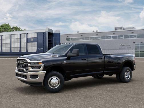 Diamond Black 2026 RAM 3500 Tradesman
