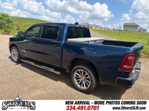 Patriot Blue Pearlcoat 2024 RAM 1500 Laramie