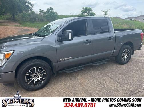 Gun Metallic 2023 Nissan Titan SV