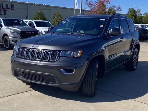 2020 Jeep Grand Cherokee Laredo E