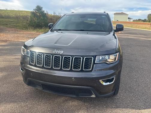 2020 Jeep Grand Cherokee Laredo E