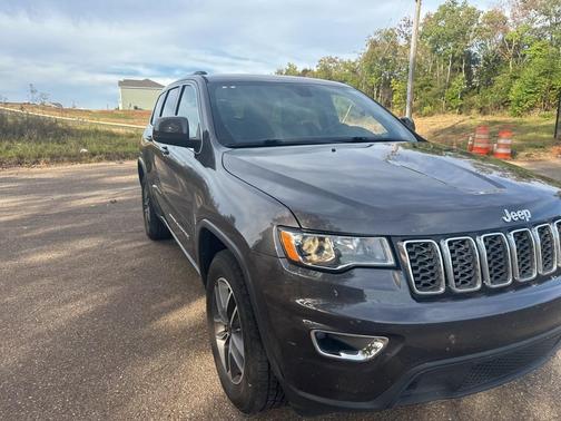 2020 Jeep Grand Cherokee Laredo E
