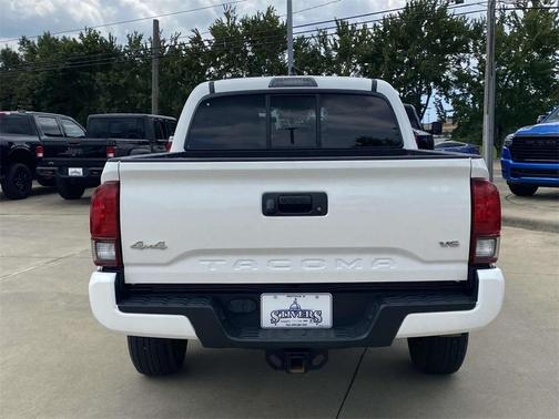 2022 Toyota Tacoma SR