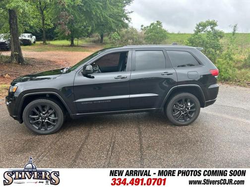 Diamond Black 2020 Jeep Grand Cherokee Altitude
