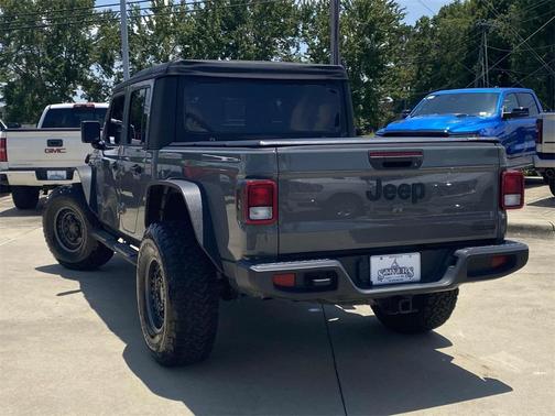 2020 Jeep Gladiator Sport