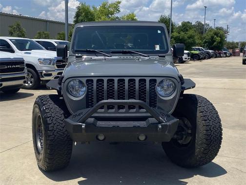 2020 Jeep Gladiator Sport