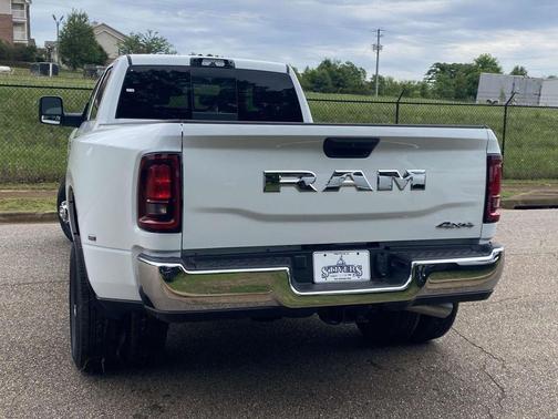 Bright White Clearcoat 2026 RAM 3500 Tradesman