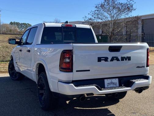 Bright White Clearcoat 2026 RAM 1500 Big Horn/Lone Star