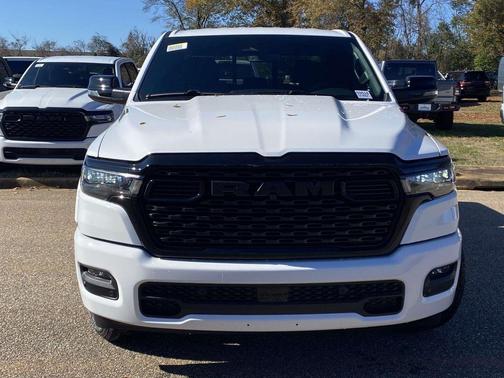 Bright White Clearcoat 2026 RAM 1500 Big Horn/Lone Star