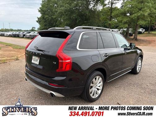 Onyx Black Metallic 2018 Volvo XC90 T5 Momentum