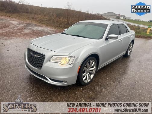 2020 Chrysler 300 Touring
