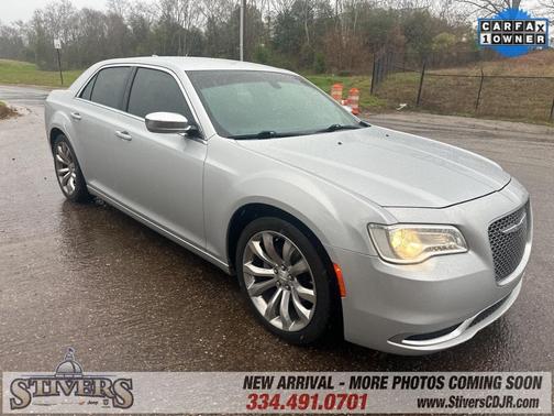 2020 Chrysler 300 Touring