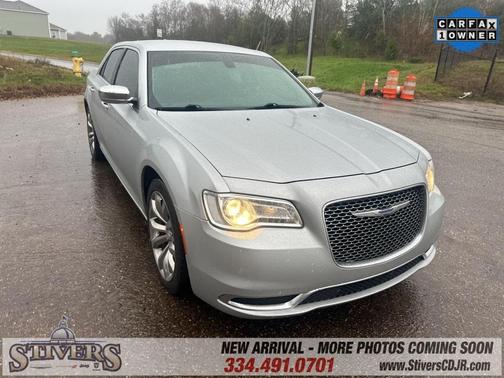 2020 Chrysler 300 Touring