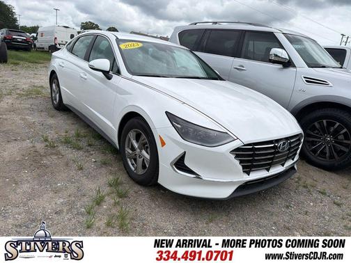 White 2023 Hyundai SONATA SE