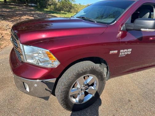 Delmonico Red Pearlcoat 2019 RAM 1500 Classic Big Horn