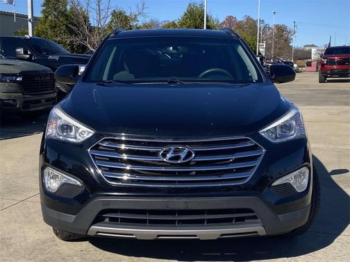 2016 Hyundai SANTA FE SE