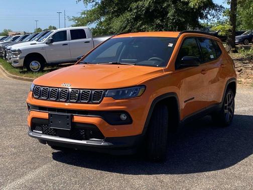 JOOSE 2026 Jeep Compass Latitude