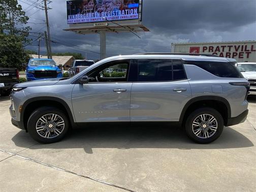 2024 Chevrolet Traverse LT