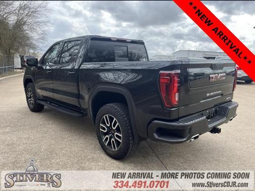2022 GMC Sierra 1500 Limited AT4