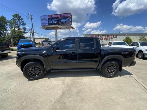 2024 Nissan Frontier PRO-X