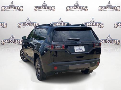 Diamond Black 2026 Jeep Cherokee LAREDO/LIMITED