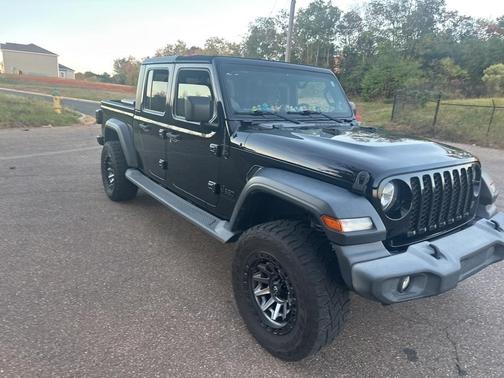 2020 Jeep Gladiator Sport