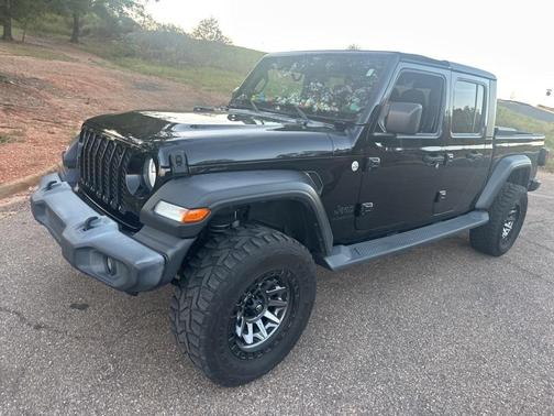 2020 Jeep Gladiator Sport