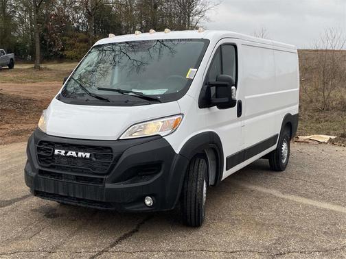 2026 RAM ProMaster 1500 Low Roof