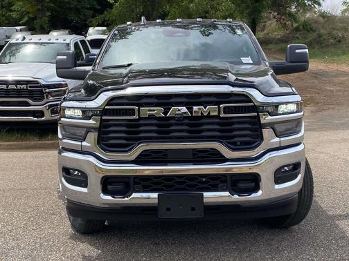 Diamond Black 2026 RAM 3500 Tradesman
