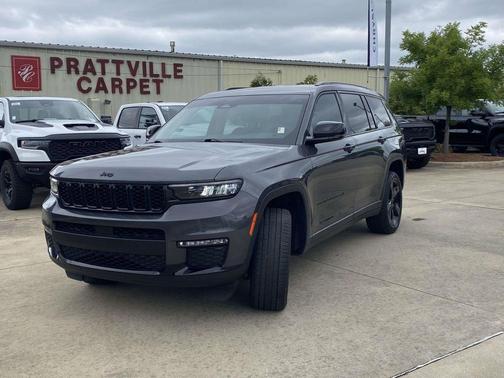 Metallic 2023 Jeep Grand Cherokee L Limited