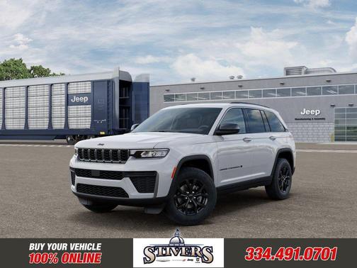 Bright White Clearcoat 2026 Jeep Grand Cherokee Laredo