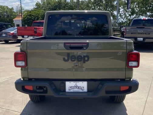 41 2026 Jeep Gladiator Sport