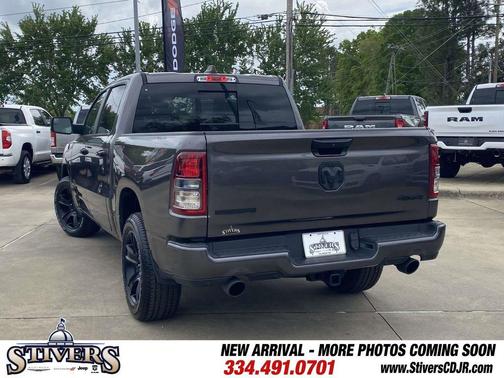 Granite Crystal Clearcoat Metallic 2024 RAM 1500 Big Horn/Lone Star