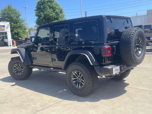 Black Clearcoat 2026 Jeep Wrangler Moab 392