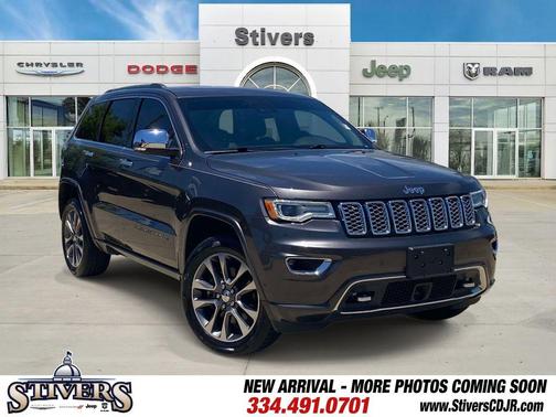 Granite Crystal Clearcoat Metallic 2017 Jeep Grand Cherokee Overland