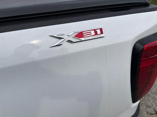 Summit White 2024 GMC Sierra 1500 Pro