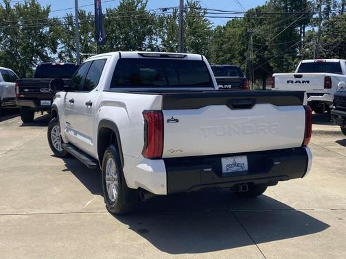 Ice 2025 Toyota Tundra SR5