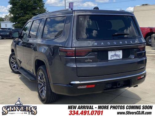 Metallic 2024 Jeep Wagoneer Series II