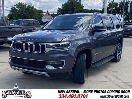Metallic 2024 Jeep Wagoneer Series II