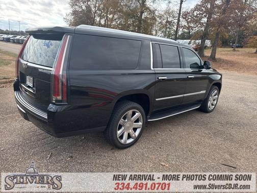 2020 Cadillac Escalade ESV Luxury