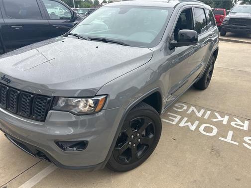 2019 Jeep Grand Cherokee Laredo