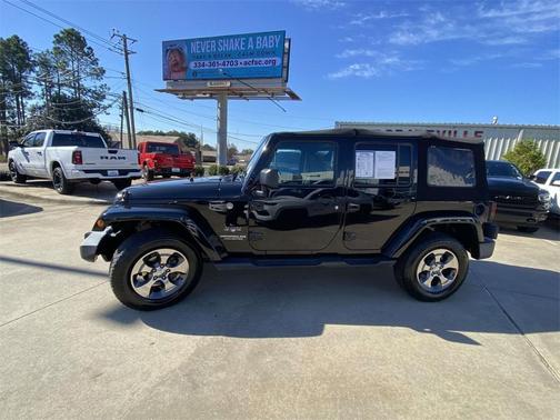 2016 Jeep Wrangler Unlimited Sahara