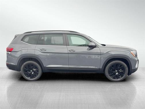 2026 Volkswagen Atlas 2.0T SE w/Technology 4MOTION