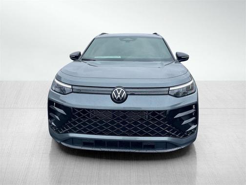 2025 Volkswagen Tiguan 2.0T SE R-Line Black 4MOTION