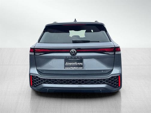 2025 Volkswagen Tiguan 2.0T SE R-Line Black 4MOTION