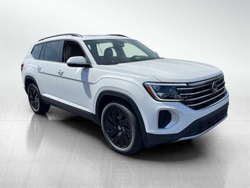 2025 Volkswagen Atlas 2.0T SE w/Technology 4MOTION