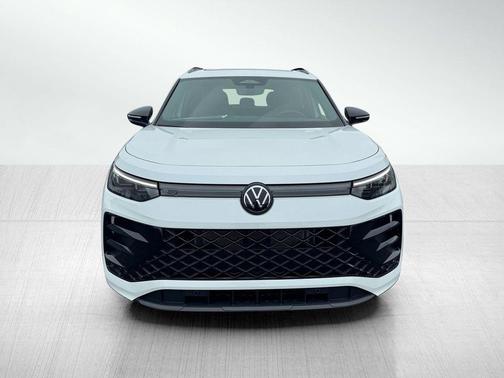 2025 Volkswagen Tiguan 2.0T SE R-Line Black 4MOTION